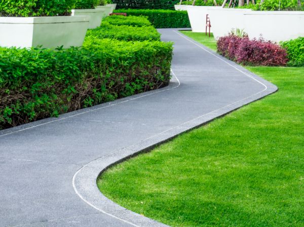 Walkway Curb Installation in Nampa